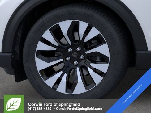 New 2026 Ford Explorer Platinum image 22