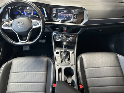 Used 2023 Volkswagen Jetta SE w/ Panoramic Sunroof Package FWD image 13