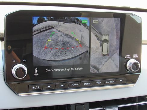 New 2025 Mitsubishi Outlander SEL image 16