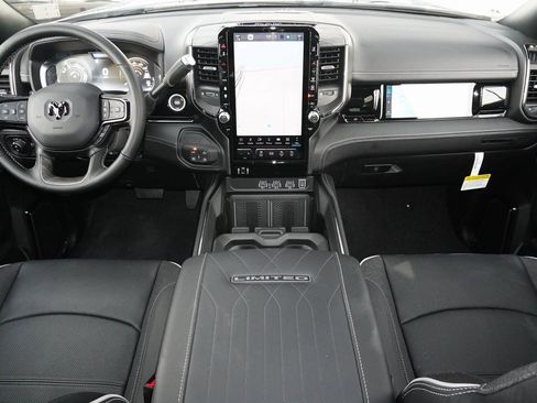 New 2025 RAM 2500 Limited image 10