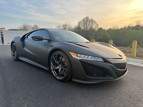 Used 2021 Acura NSX image 3