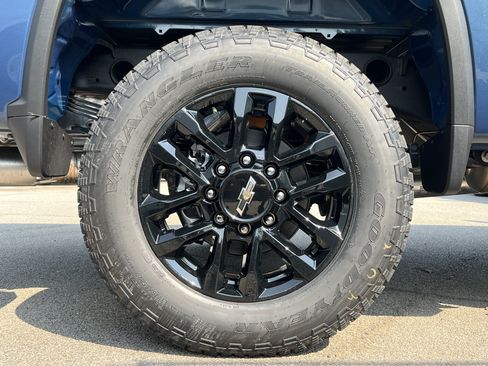 New 2026 Chevrolet Silverado 2500 Custom w/ Custom Value Package AWD/4WD image 39