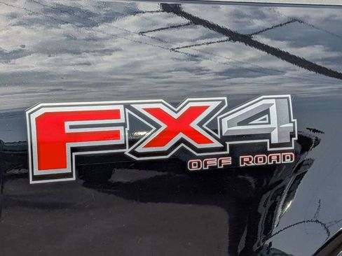 Used 2023 Ford F150 Lariat w/ Equipment Group 502A High image 13