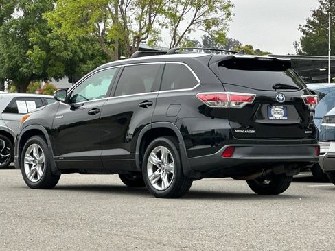 Used 2016 Toyota Highlander Limited Platinum AWD/4WD image 6