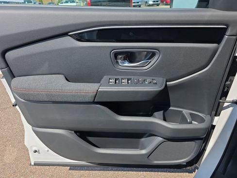 New 2026 Honda Pilot Sport image 8