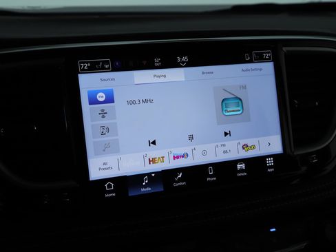 New 2026 Chrysler Pacifica Select image 12