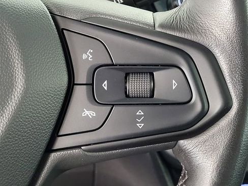 Used 2022 Chevrolet Bolt LT w/ Infotainment Package image 25