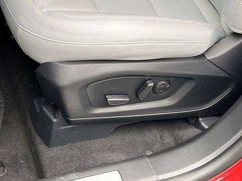 New 2026 Ford Explorer Platinum w/ LUX Leather Package AWD/4WD image 11