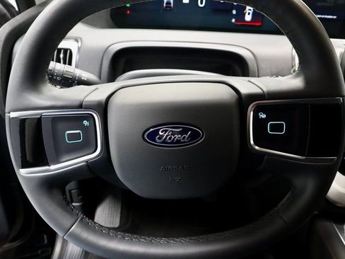 Certified 2025 Ford Expedition Max Active image 32