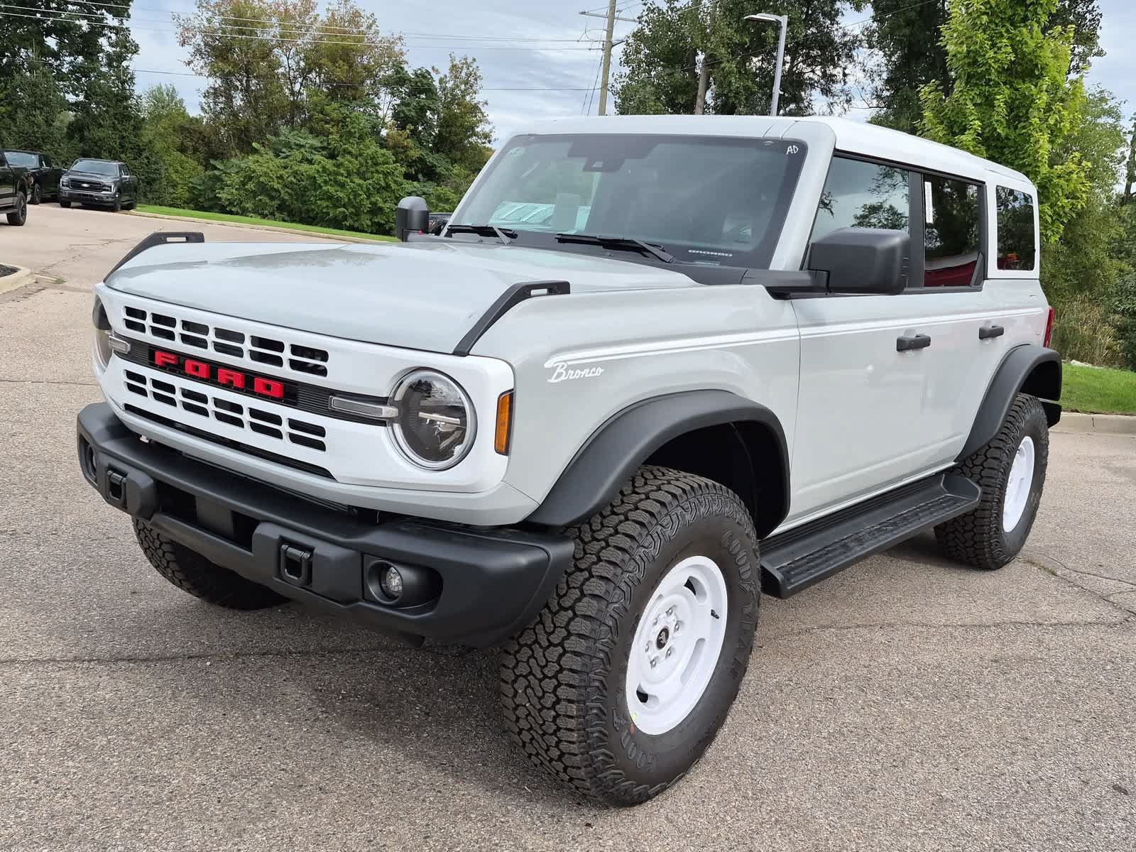 New 2026 Ford Bronco Heritage Edition AWD/4WD image 4