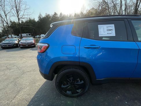 Used 2018 Jeep Compass Latitude image 4