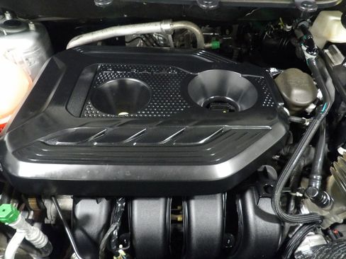 Used 2018 Ford EcoSport SE image 21