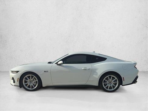Used 2024 Ford Mustang GT Premium RWD image 9