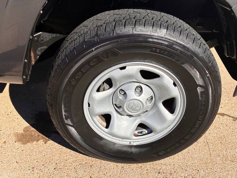 Used 2023 Toyota Tacoma SR5 image 3