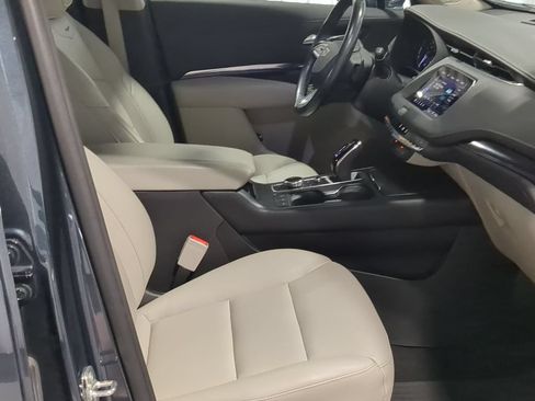Used 2021 Cadillac XT4 Luxury w/ Cold Weather Package AWD/4WD image 27