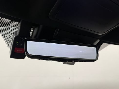 Used 2024 Toyota Sequoia Capstone AWD/4WD image 19