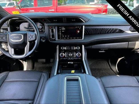 Used 2024 GMC Yukon Denali AWD/4WD image 7