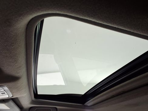 Used 2008 Toyota RAV4 Limited FWD image 16