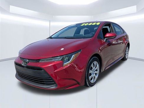 Used 2023 Toyota Corolla LE FWD image 8