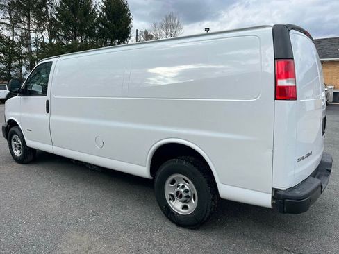 Used 2018 GMC Savana 2500 Extended image 4