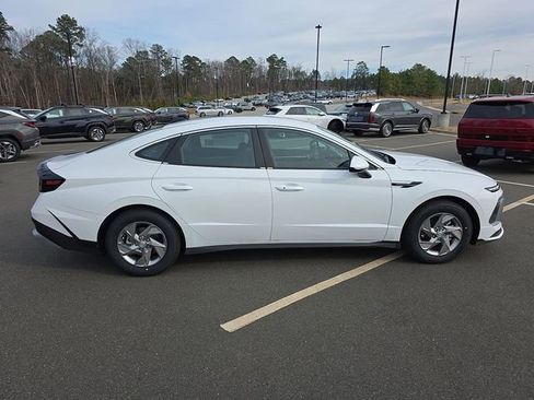New 2026 Hyundai Sonata SE FWD image 13