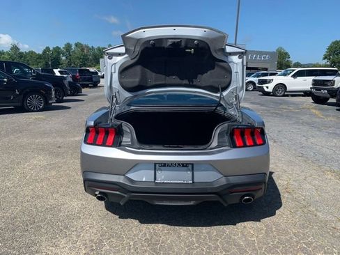 Certified 2024 Ford Mustang Coupe RWD image 8