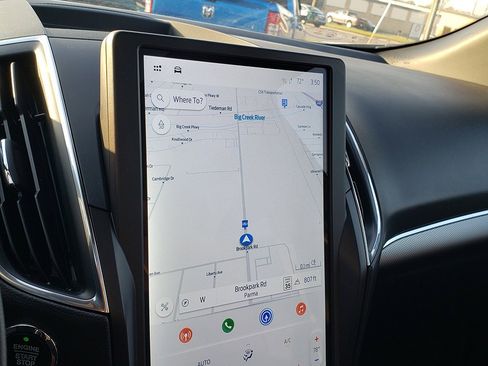 Certified 2021 Ford Edge Titanium w/ Equipment Group 301A image 24