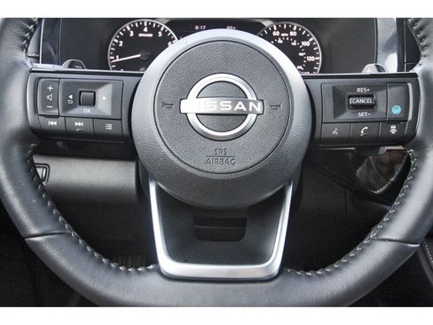 Certified 2025 Nissan Pathfinder SL FWD image 18