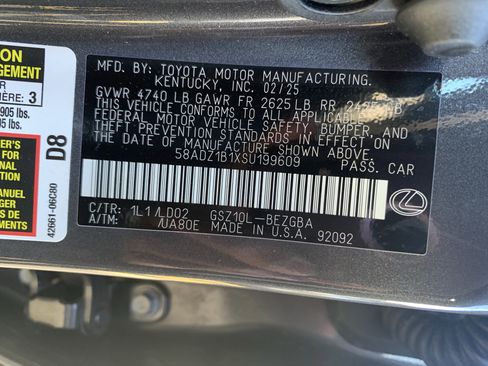 Used 2025 Lexus ES 350 w/ Premium Package image 36