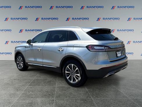 Used 2023 Lincoln Nautilus FWD w/ Premium Package image 3