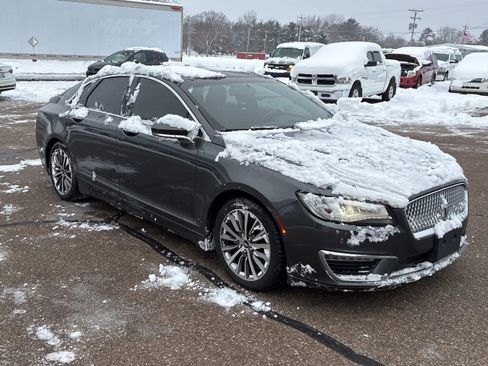 Used 2017 Lincoln MKZ Premiere image 1