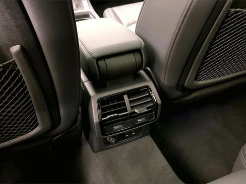 Certified 2025 Audi Q3 2.0T Premium Plus w/ Premium Plus Package image 34