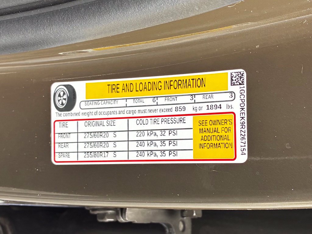 Used 2024 Chevrolet Silverado 1500 LT AWD/4WD image 39