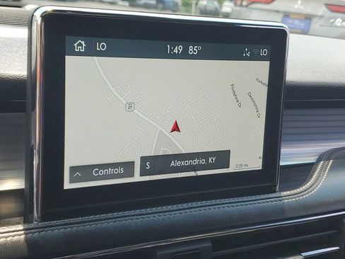 Used 2022 Lincoln Corsair AWD w/ Premium Package image 16