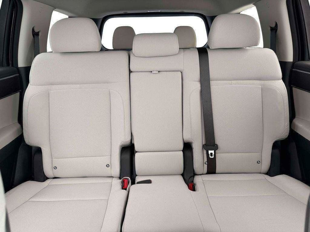 New 2026 Hyundai Santa Fe SE FWD image 16