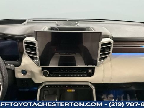 Used 2023 Toyota Tundra Capstone AWD/4WD image 17