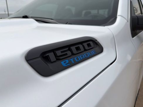 New 2026 RAM 1500 Express RWD image 9