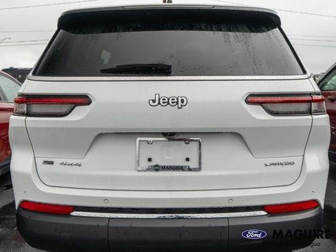 Used 2023 Jeep Grand Cherokee L Laredo w/ Luxury Tech Group I AWD/4WD image 5
