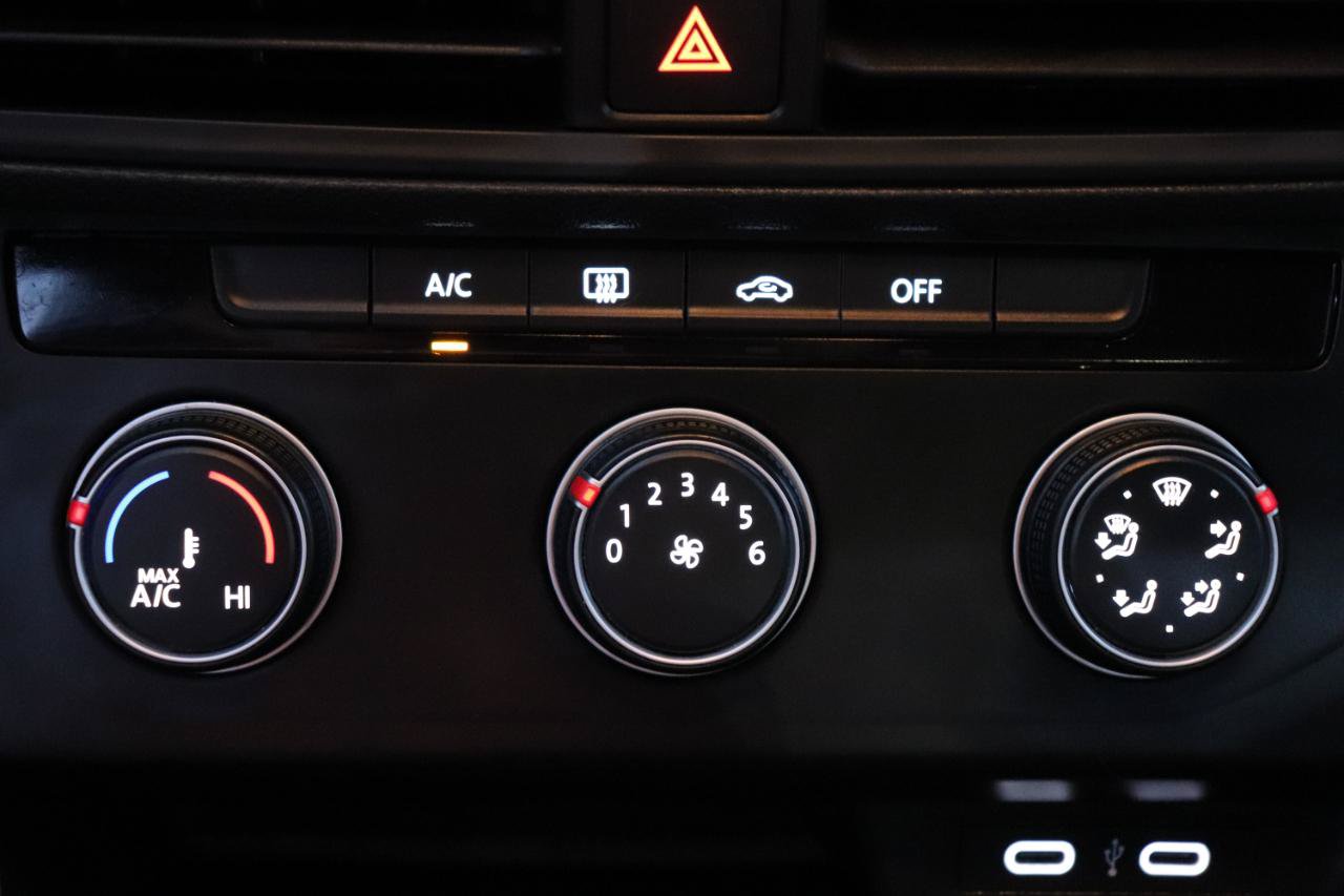 Used 2024 Volkswagen Jetta S FWD image 29