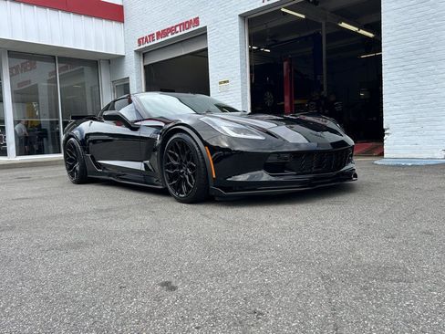 Used 2018 Chevrolet Corvette Z06 RWD image 10