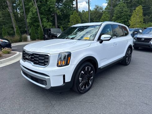 Used 2024 Kia Telluride SX Prestige w/ Towing Package AWD/4WD image 3