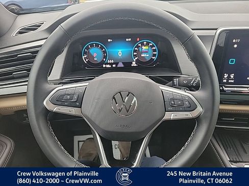 Certified 2025 Volkswagen Atlas Cross Sport SE image 5