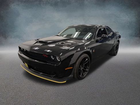 Used 2023 Dodge Challenger R/T Scat Pack RWD image 1