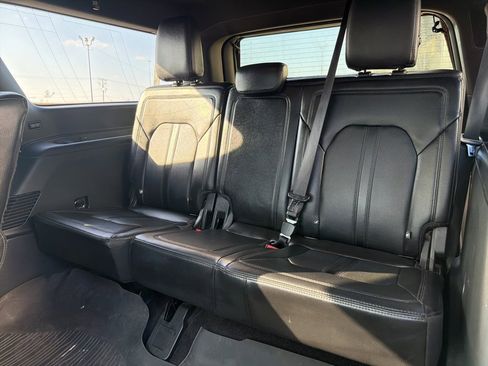 Used 2021 Ford Expedition Max Limited image 14