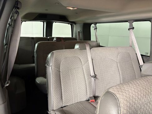 Used 2025 Chevrolet Express 3500 LT w/ LT Preferred Equipment Group RWD image 35
