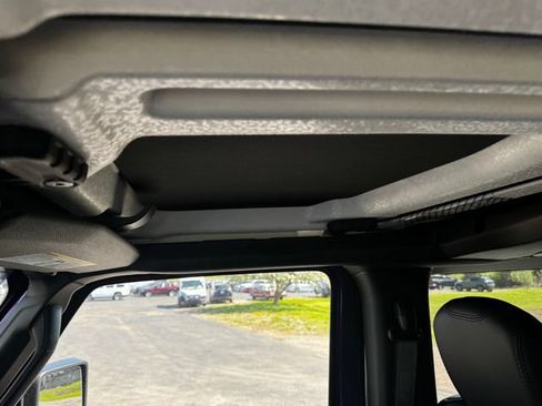 New 2026 Jeep Wrangler Rubicon AWD/4WD image 39