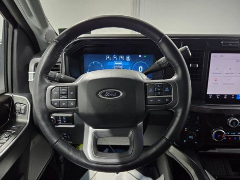 Used 2024 Ford F250 Lariat w/ FX4 Off-Road Package AWD/4WD image 12
