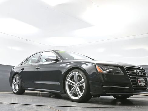 Used 2014 Audi S8 AWD/4WD image 55