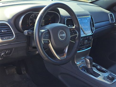 Used 2019 Jeep Grand Cherokee Limited image 7