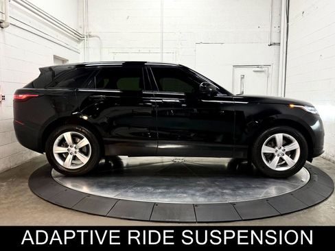 Used 2018 Land Rover Range Rover Velar S AWD/4WD image 9